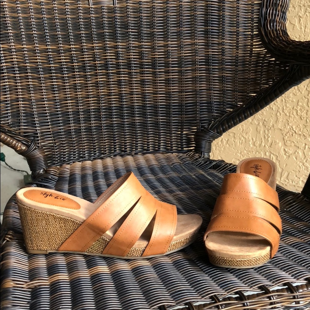 NWOB Wedge Heels